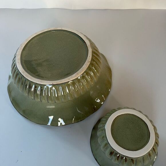 Ceramic Serving Bowl Fluted Scalloped Edge With Matching Dipping Bowl - Picture 5 of 11